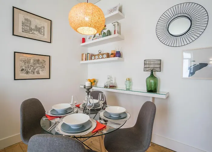 Stylish Apartment Near Av. Liberdade